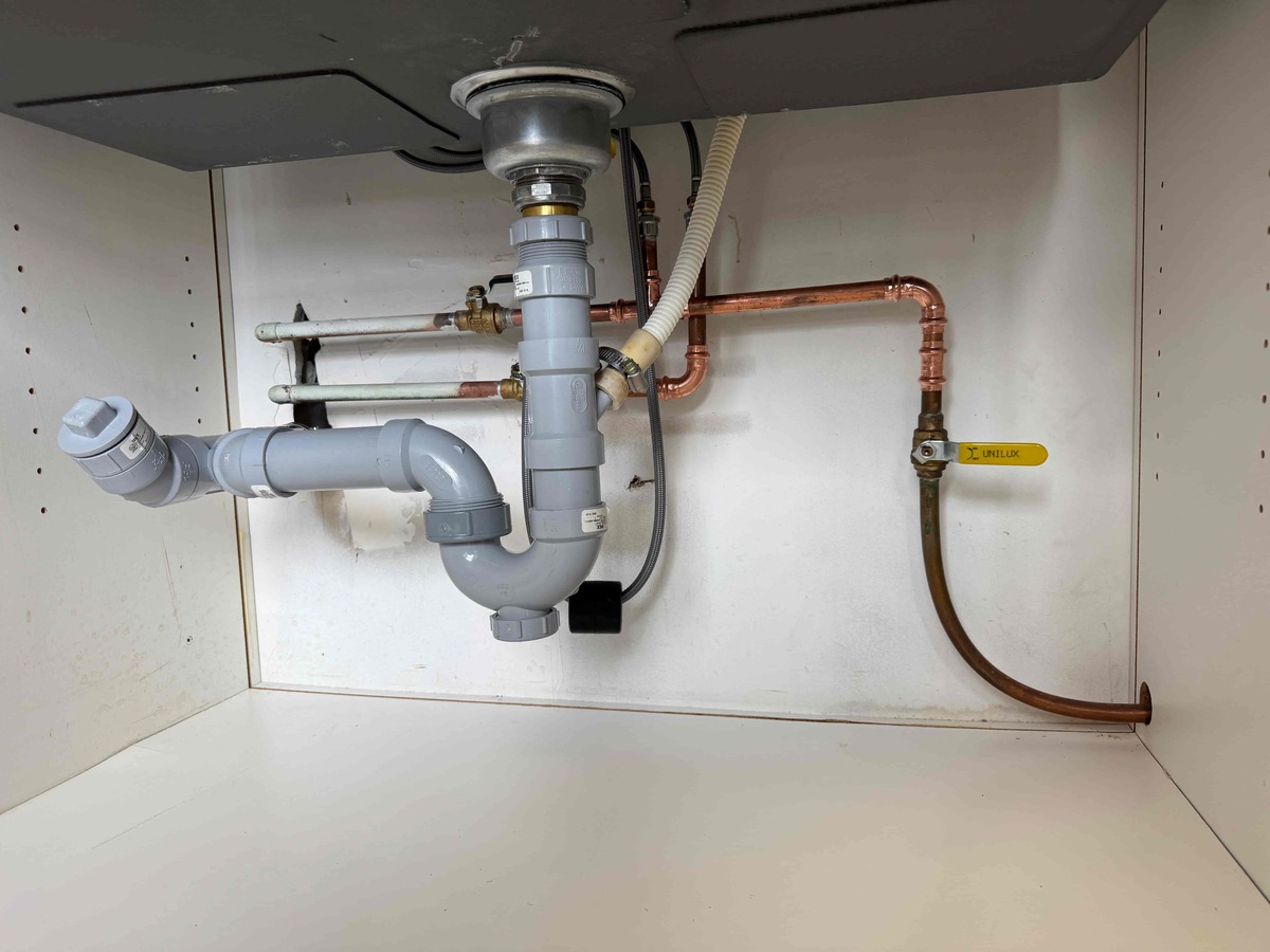 Bathroom & Kitchen Plumbing